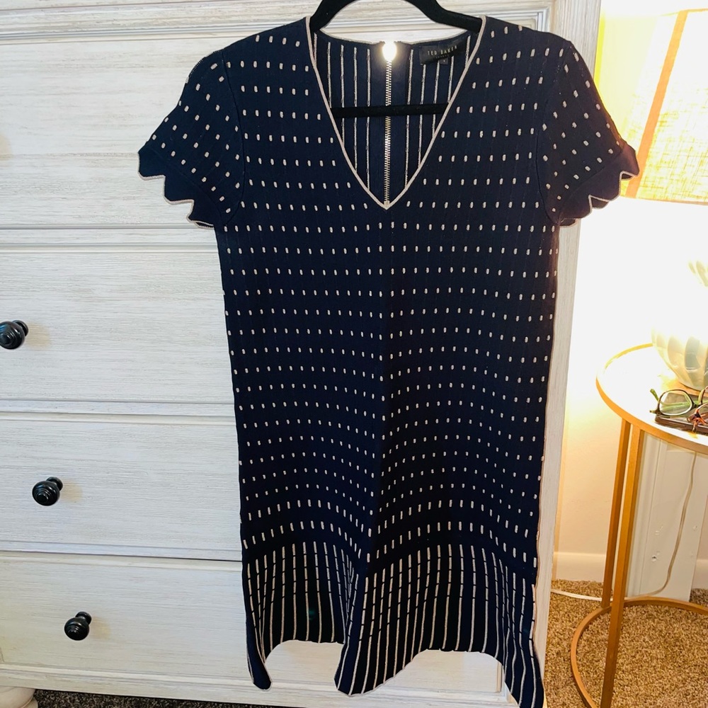 Ted Baker knit short sleeve dress navy blue and gold fits like size 2